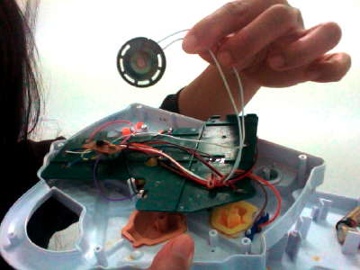 toy2speaker